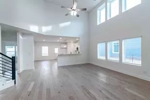 117 Cougar Hl Dr, Jarrell, TX 76537 - Photo 3