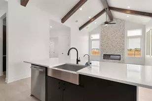 2105 Tobiano Trce, Georgetown, TX 78633 - Photo 3