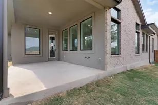 2105 Tobiano Trce, Georgetown, TX 78633 - Photo 31