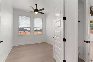 2105 Tobiano Trce, Georgetown, TX 78633 - Photo 33