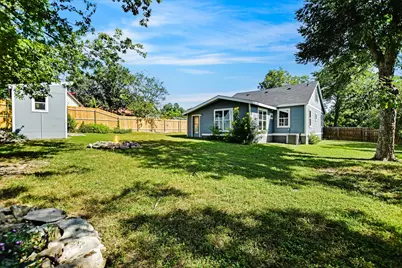 103 E Hoopes Avenue, Pflugerville, TX 78660 - Photo 19