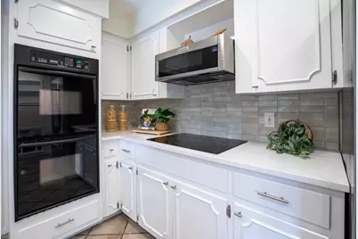 9404 Springwood Drive, Austin, TX 78750 - Photo 15