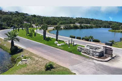 700 Pinto, Horseshoe Bay, TX 78657 - Photo 3