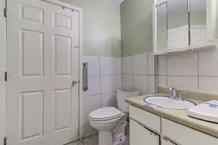 6006 Palm Cir, Austin, TX 78741 - Photo 11