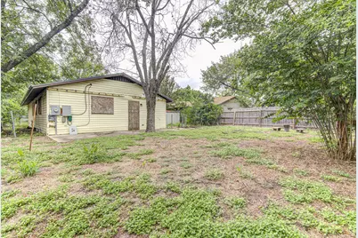 6006 Palm Circle, Austin, TX 78741 - Photo 17
