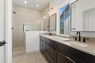 1736 Bunche Rd, Austin, TX 78721 - Photo 15