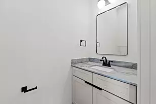 1736 Bunche Rd, Austin, TX 78721 - Photo 11