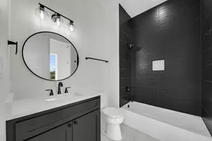 101 Silver Way W, Horseshoe Bay, TX 78657 - Photo 23