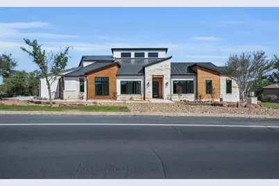 101 Silver Way W, Horseshoe Bay, TX 78657 - Photo 1