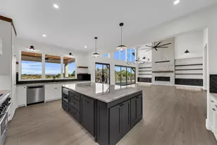 101 Silver Way W, Horseshoe Bay, TX 78657 - Photo 11