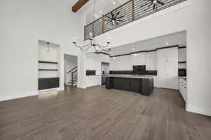 101 Silver Way W, Horseshoe Bay, TX 78657 - Photo 7