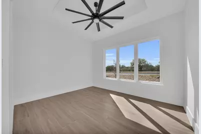 101 Silver Way W, Horseshoe Bay, TX 78657 - Photo 25