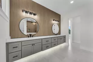 101 Silver Way W, Horseshoe Bay, TX 78657 - Photo 17