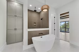 101 Silver Way W, Horseshoe Bay, TX 78657 - Photo 19