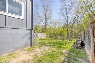 5407 Spring Meadow Rd, Austin, TX 78744 - Photo 21