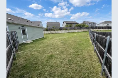 15300 Grenadine Bloom Cove, Del Valle, TX 78617 - Photo 25