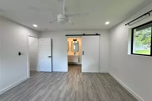 2500 Harrowden Dr, Austin, TX 78727 - Photo 15
