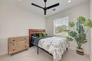 918 Cardinal Ln, Austin, TX 78704 - Photo 23