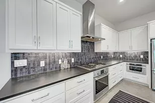 918 Cardinal Ln, Austin, TX 78704 - Photo 11