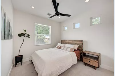 918 Cardinal Lane #A, Austin, TX 78704 - Photo 23