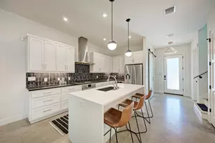 918 Cardinal Ln, Austin, TX 78704 - Photo 3