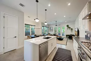 918 Cardinal Ln, Austin, TX 78704 - Photo 9