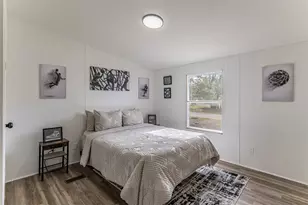 1901 Pecan St, San Marcos, TX 78666 - Photo 15