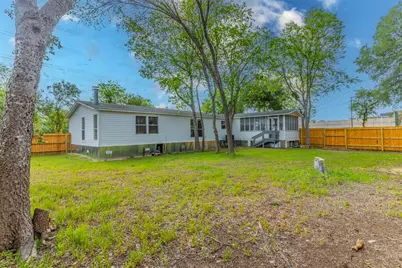1901 Pecan Street, San Marcos, TX 78666 - Photo 23