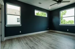6714 Canal St, Austin, TX 78741 - Photo 11