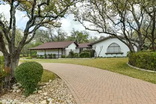 812 Electra, Lakeway, TX 78734 - Photo 3