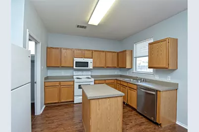 303 Banner Avenue, Leander, TX 78641 - Photo 11