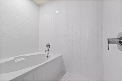 603 Davis Street #1307, Austin, TX 78701 - Photo 17