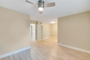 2401 Manor Rd, Austin, TX 78722 - Photo 7