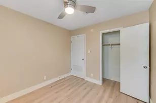 2401 Manor Rd, Austin, TX 78722 - Photo 17
