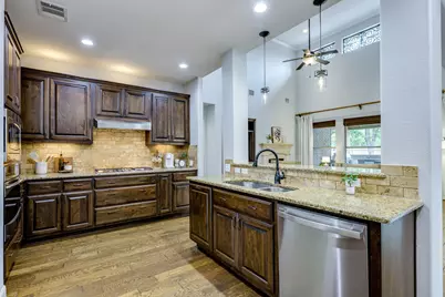 11932 Palisades Parkway, Austin, TX 78732 - Photo 13