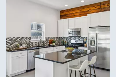 1702 Miriam Avenue, Austin, TX 78702 - Photo 7