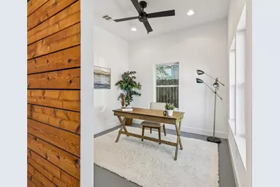 1702 Miriam Avenue, Austin, TX 78702 - Photo 11