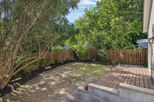 1702 Miriam Ave, Austin, TX 78702 - Photo 25