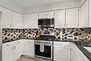 17500 Klamath Falls Dr, Round Rock, TX 78681 - Photo 9