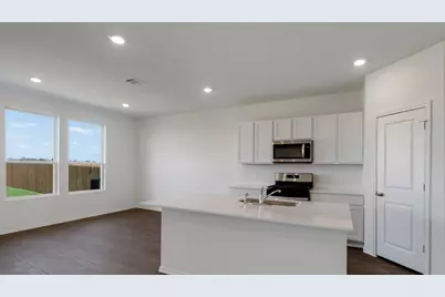 140 Orange Flame Boulevard, Uhland, TX 78640 - Photo 5