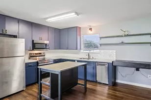 755 E Bellville St, Giddings, TX 78942 - Photo 15