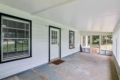 755 E Bellville Street, Giddings, TX 78942 - Photo 27