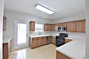 2106 Charlotte Estates Dr, Austin, TX 78744 - Photo 7