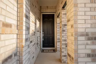 215 Grand Cyn Wy, Kyle, TX 78640 - Photo 9