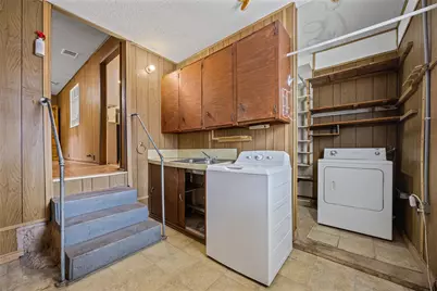 914 Plum Street, Lockhart, TX 78644 - Photo 11