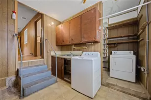 914 Plum St, Lockhart, TX 78644 - Photo 11