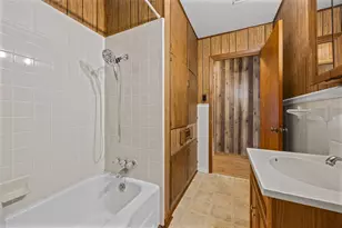 914 Plum St, Lockhart, TX 78644 - Photo 15