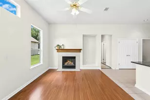 107 Crystal Springs Dr, Georgetown, TX 78633 - Photo 7