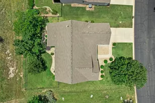 107 Crystal Springs Dr, Georgetown, TX 78633 - Photo 29