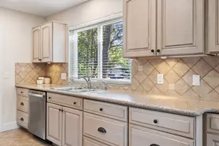 2401 Vassal Dr, Austin, TX 78748 - Photo 15